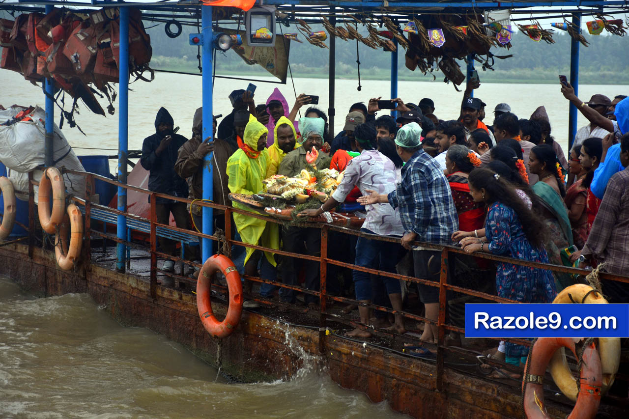 Razole Taluka Ganesh Nimajjanam